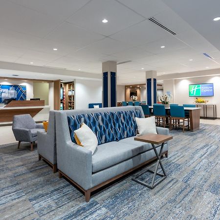 Holiday Inn Express & Suites Vaughan-Southwest By Ihg Exteriör bild