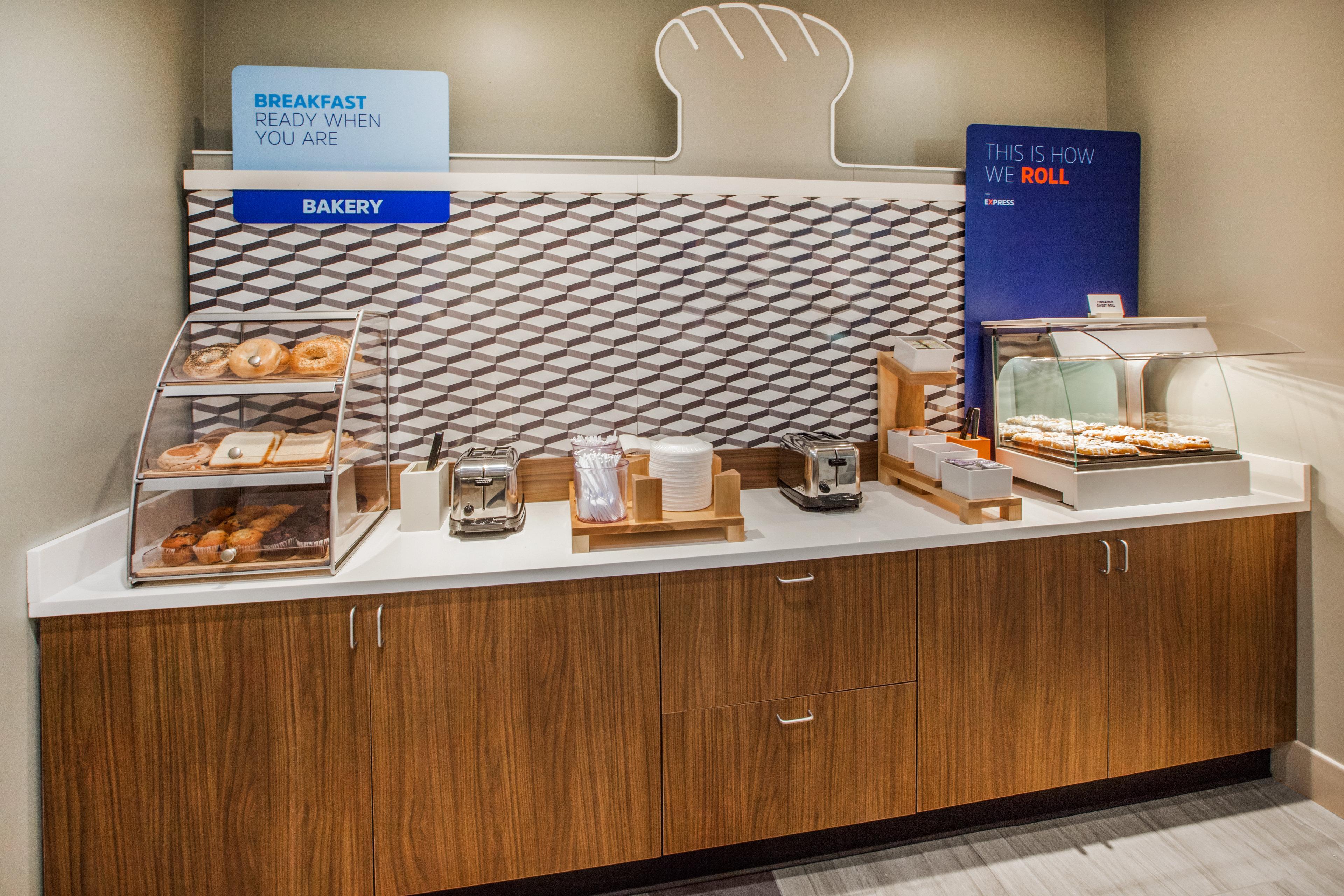 Holiday Inn Express & Suites Vaughan-Southwest By Ihg Exteriör bild