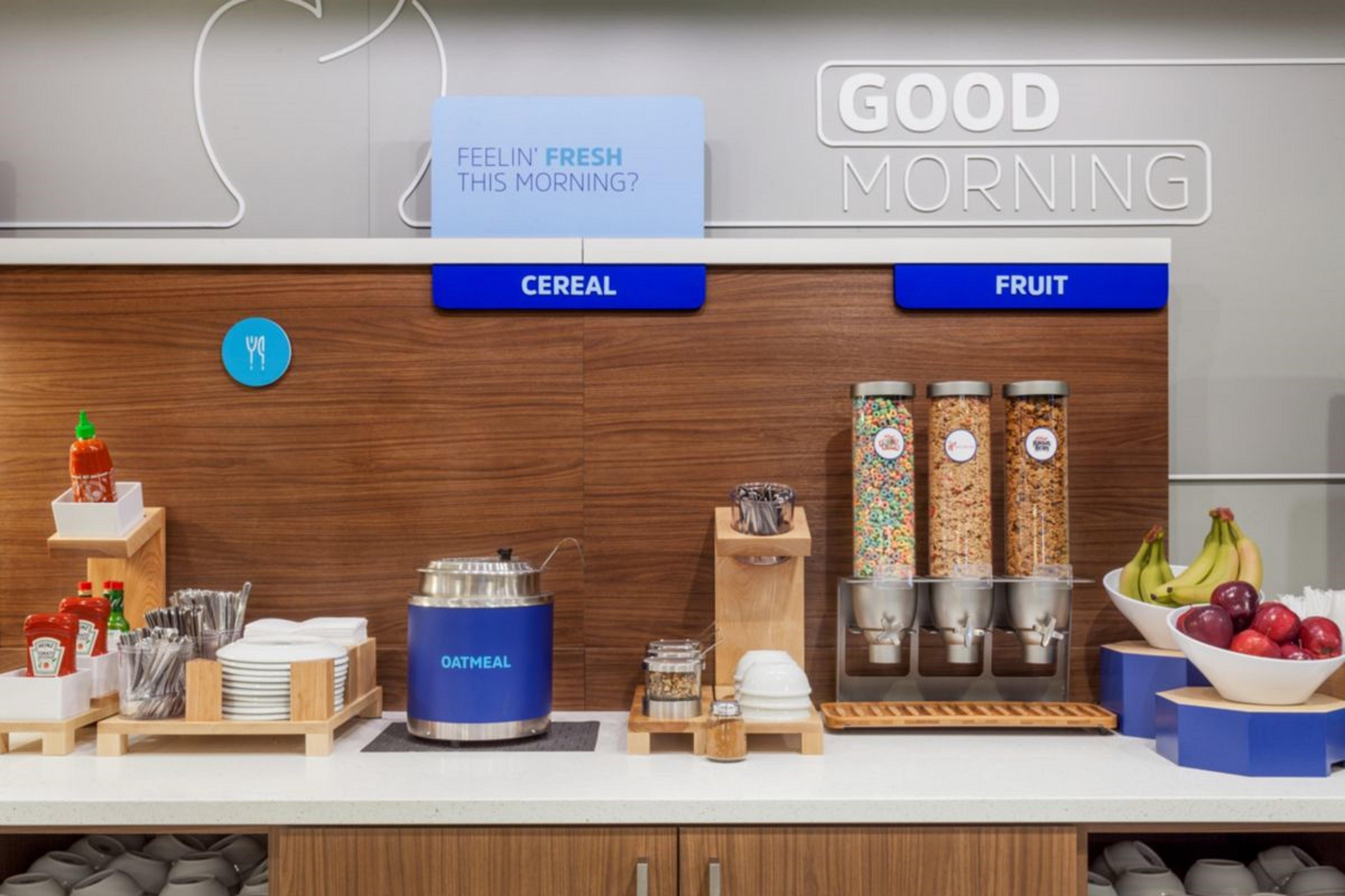 Holiday Inn Express & Suites Vaughan-Southwest By Ihg Exteriör bild