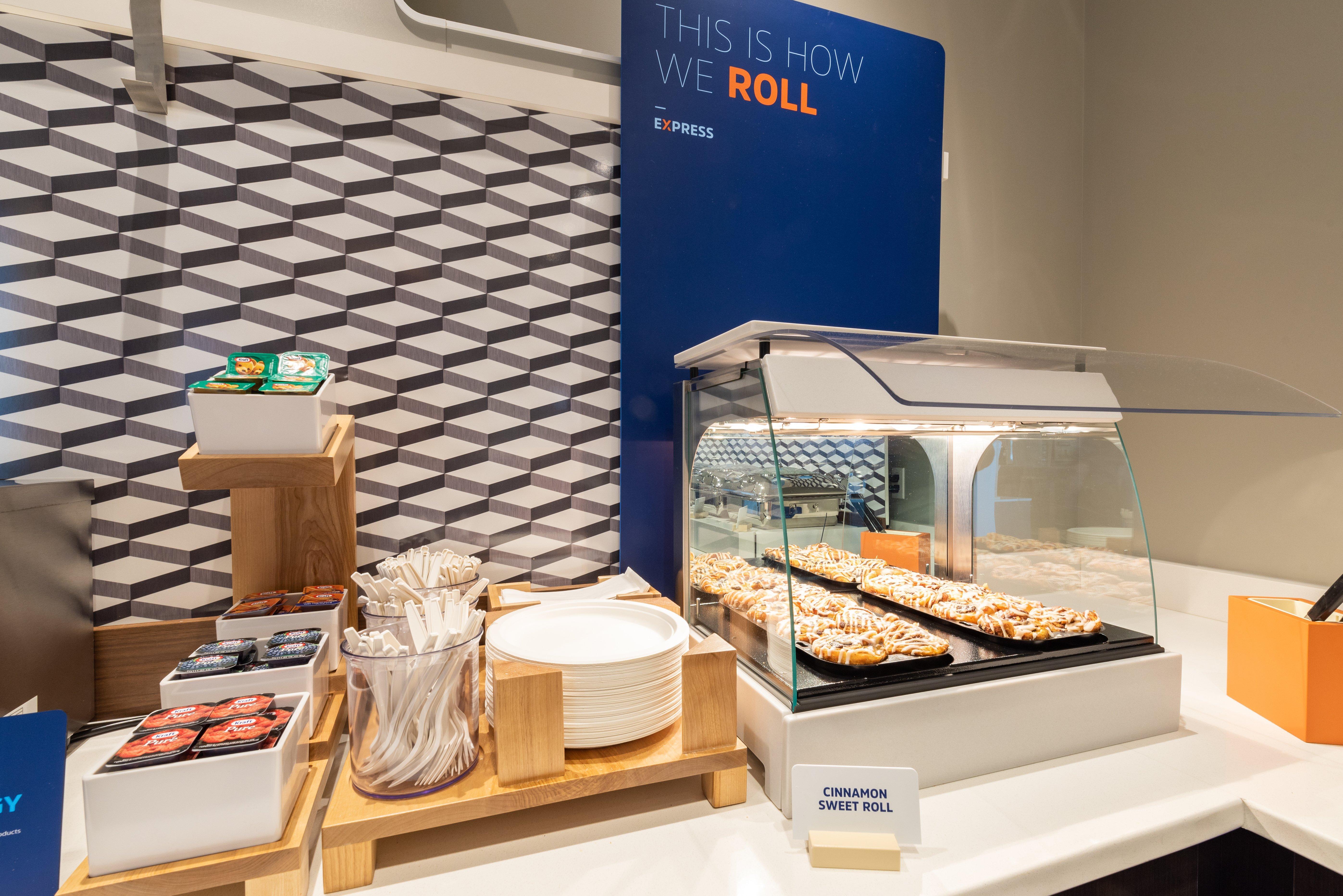 Holiday Inn Express & Suites Vaughan-Southwest By Ihg Exteriör bild