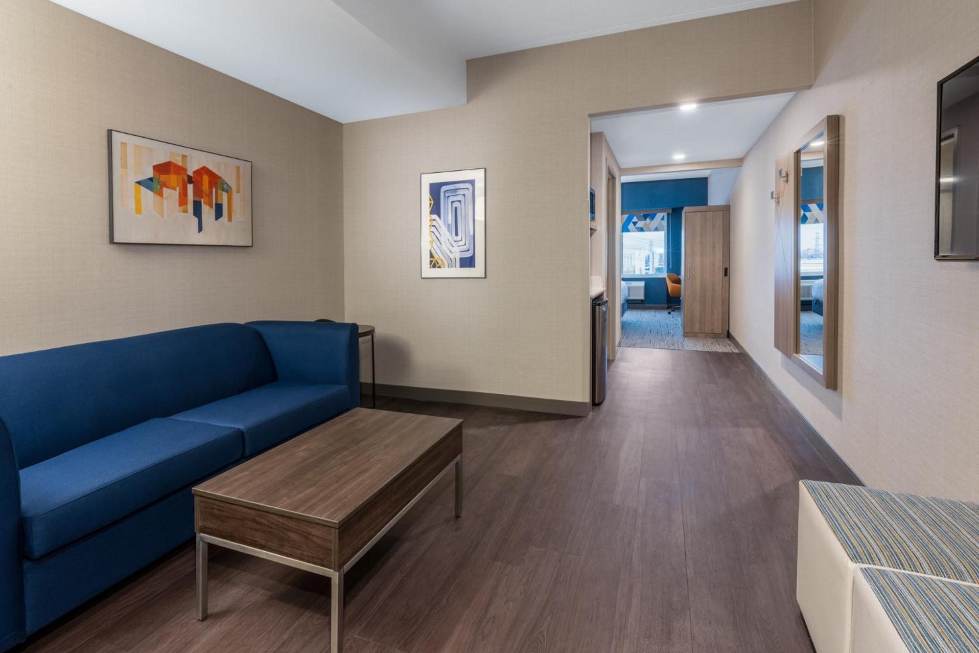 Holiday Inn Express & Suites Vaughan-Southwest By Ihg Exteriör bild