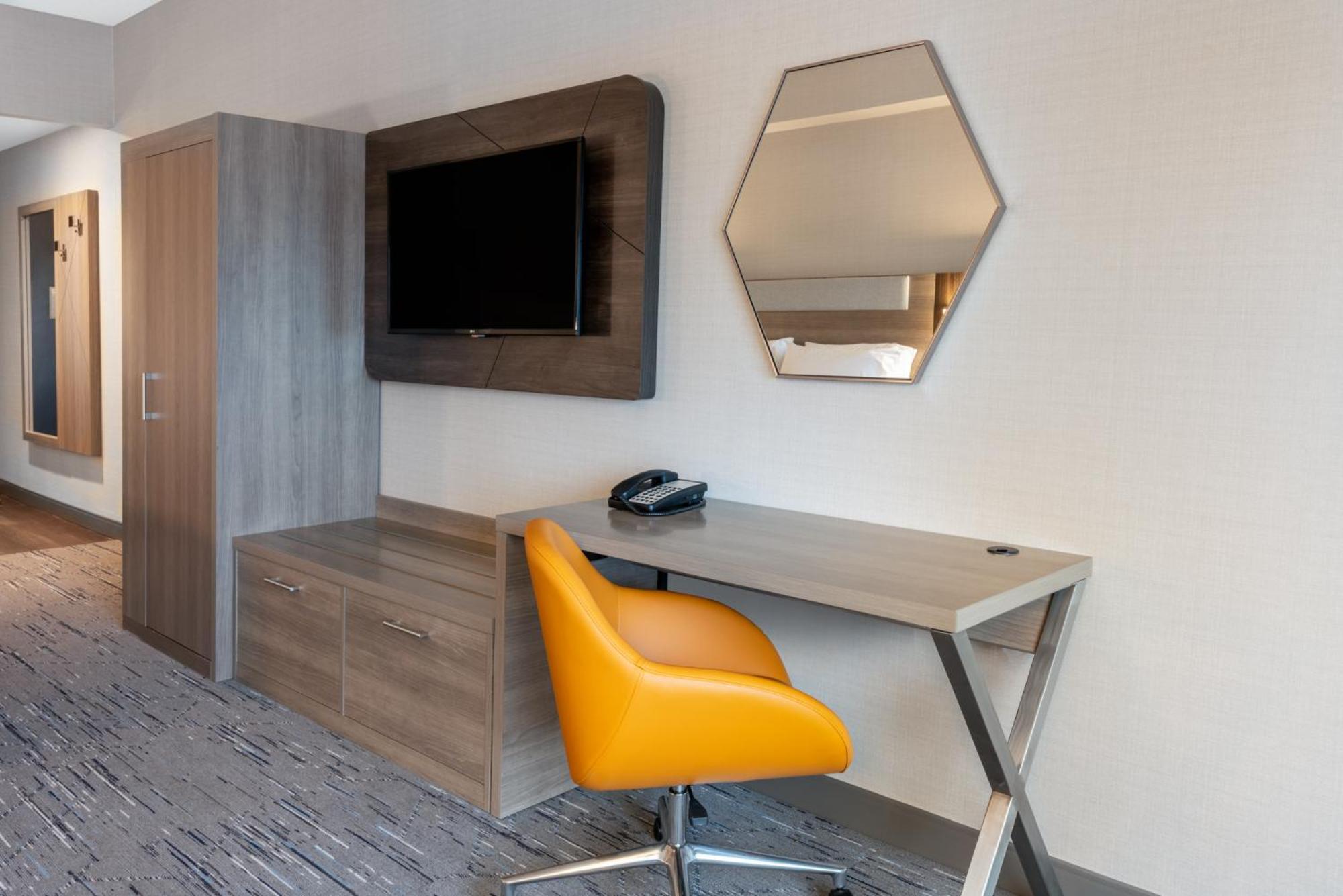 Holiday Inn Express & Suites Vaughan-Southwest By Ihg Exteriör bild