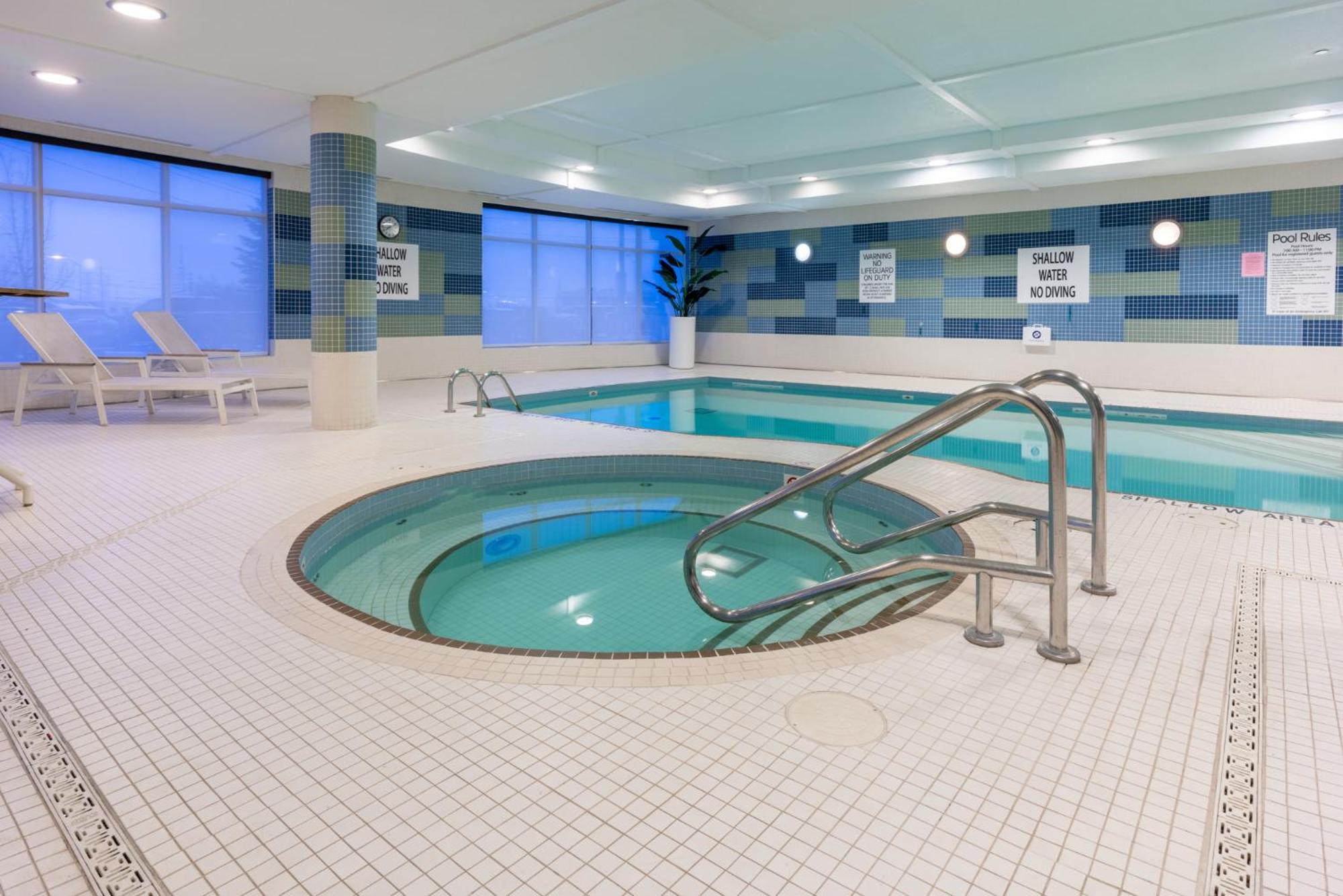 Holiday Inn Express & Suites Vaughan-Southwest By Ihg Exteriör bild