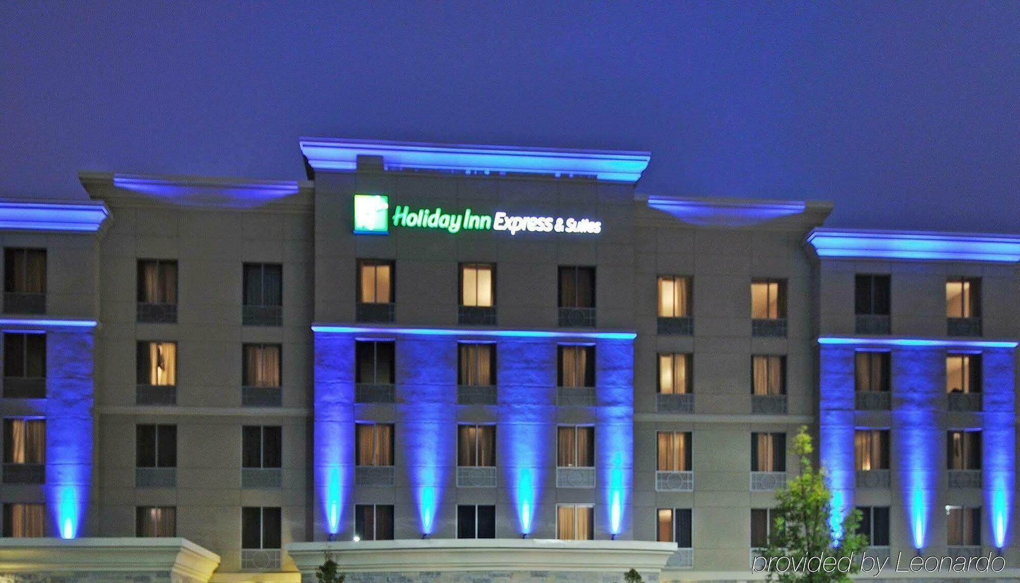 Holiday Inn Express & Suites Vaughan-Southwest By Ihg Exteriör bild